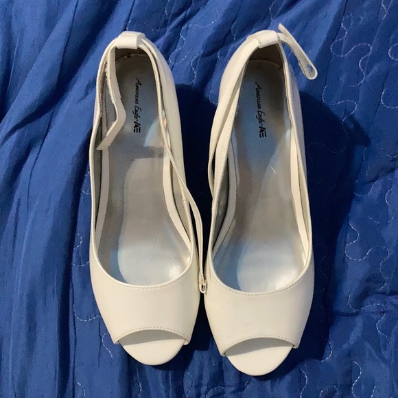 American eagle white heels - Picture 1 of 3